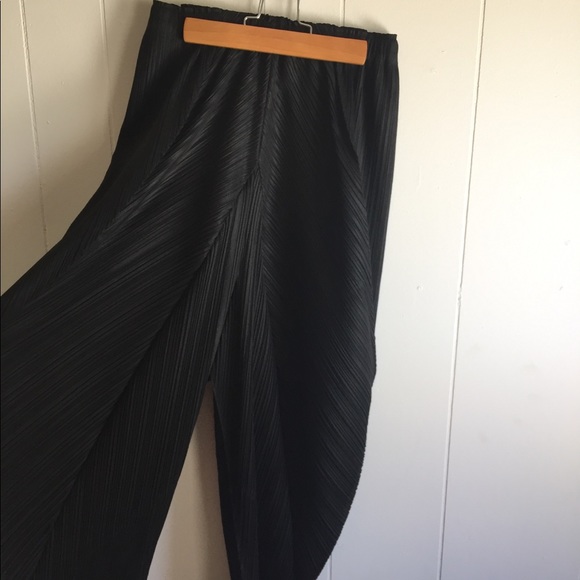 SOLD Issey Miyake Pleats Please cropped pants - Picture 4 of 5